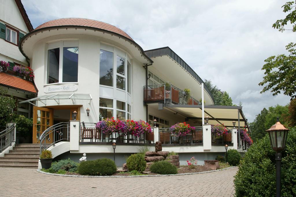 Hotel Ochsen Hoefen an der Enz Exterior photo